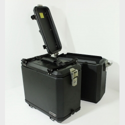 5. Kufer boczny 40l z wbudowaną narzędziówką